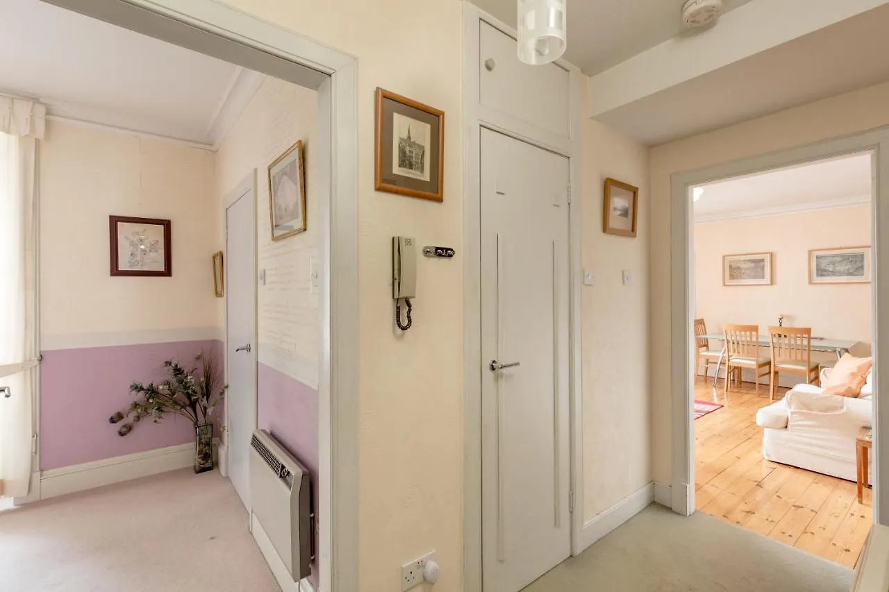 Silver Lining-Royal Mile Apartments Edinburg