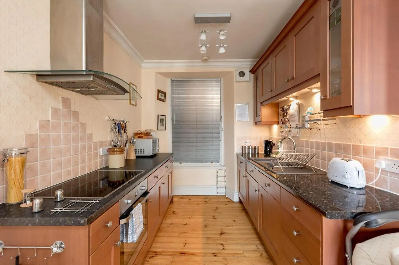 Silver Lining-Royal Mile Apartments Edinburg