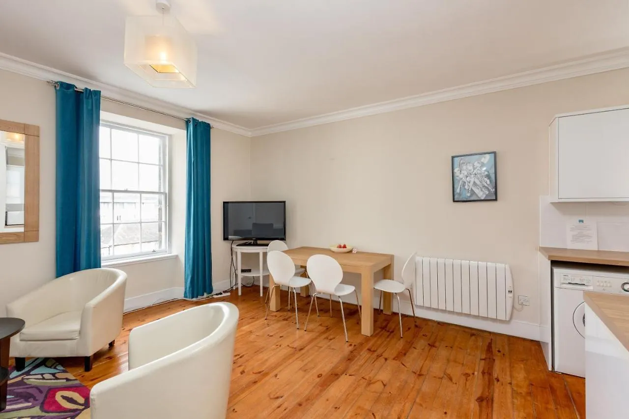 Silver Lining-Royal Mile Apartments Edinburg