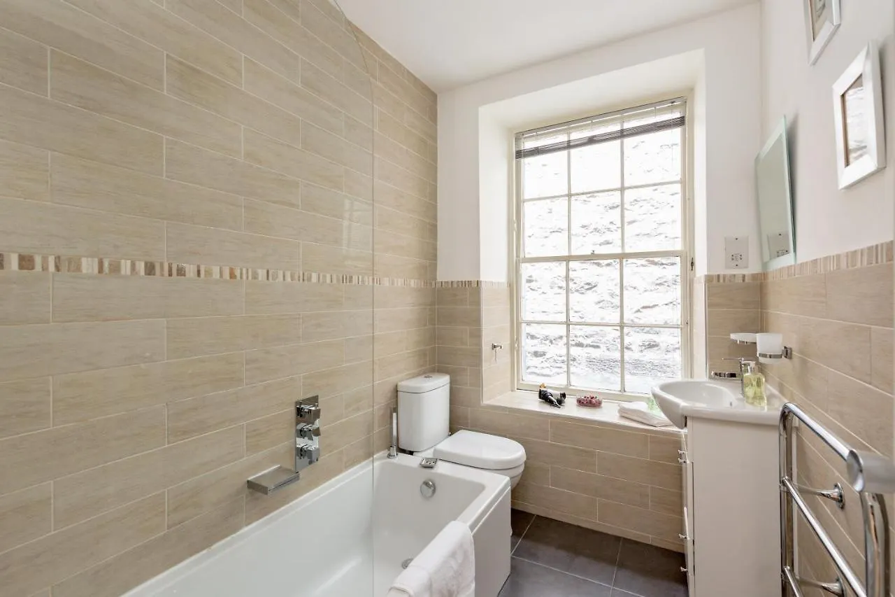 Silver Lining-Royal Mile Apartments Edinburg