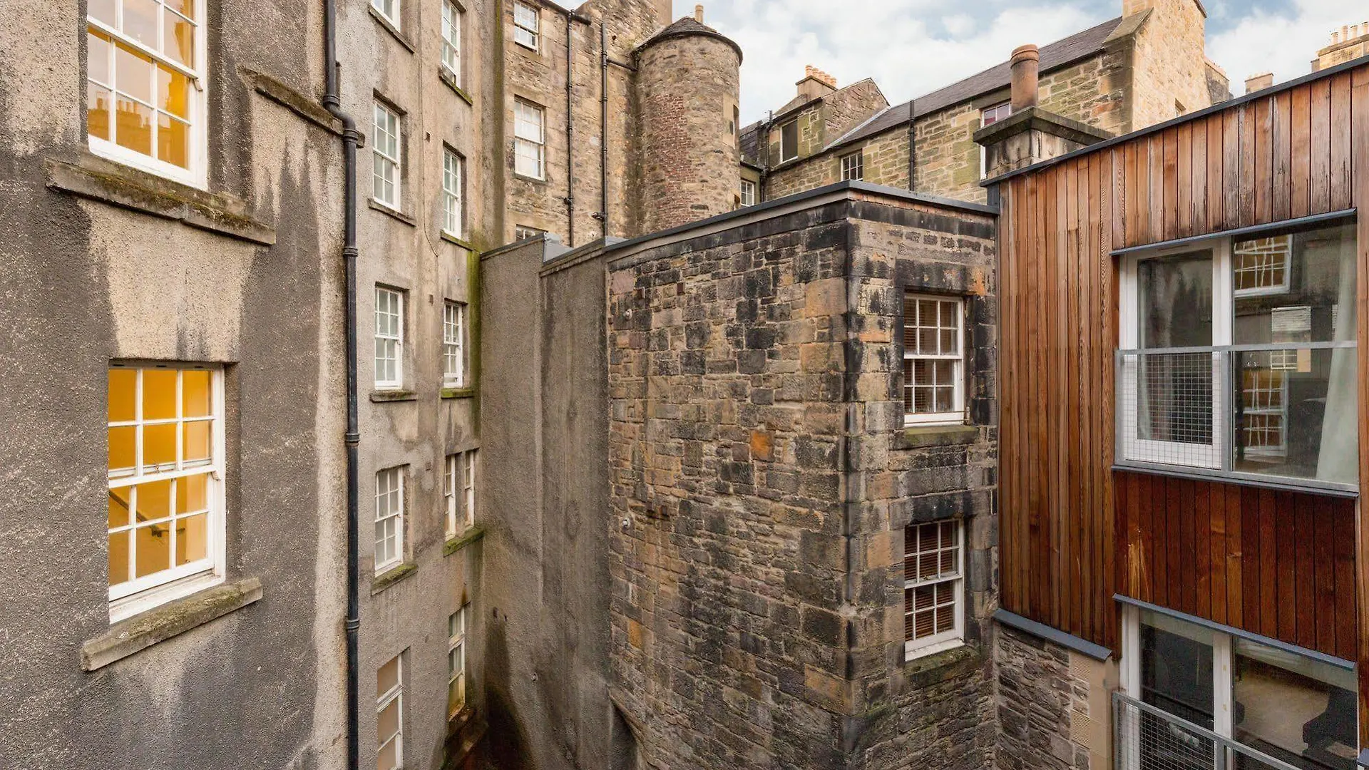 Silver Lining-Royal Mile Apartments Edinburg