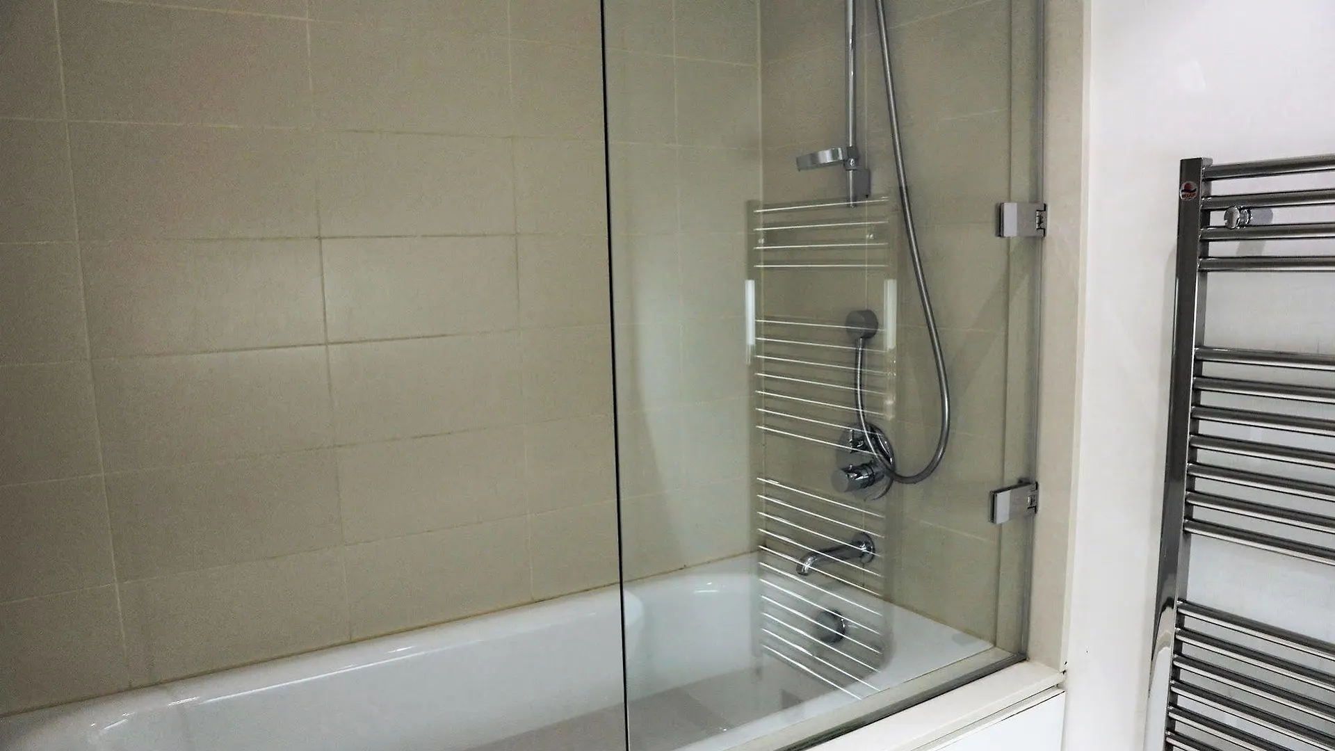 Silver Lining-Royal Mile Apartments Edinburg