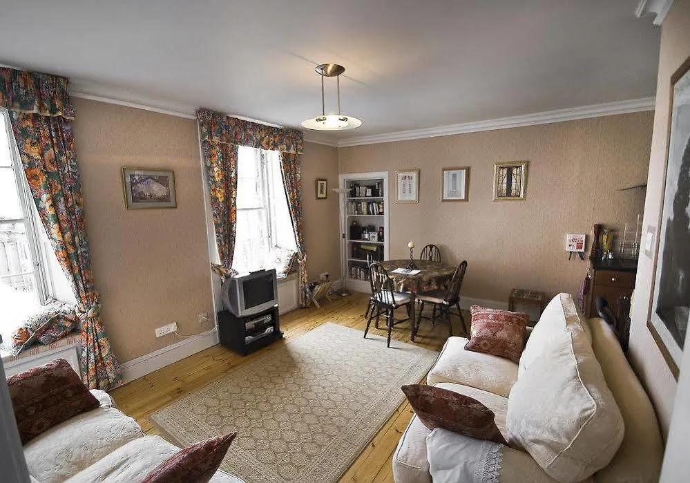 Silver Lining-Royal Mile Apartments Edinburg