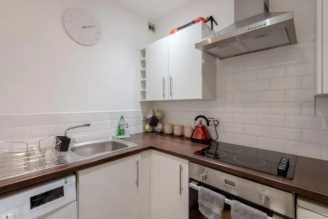 Silver Lining-Royal Mile Apartments Edinburg